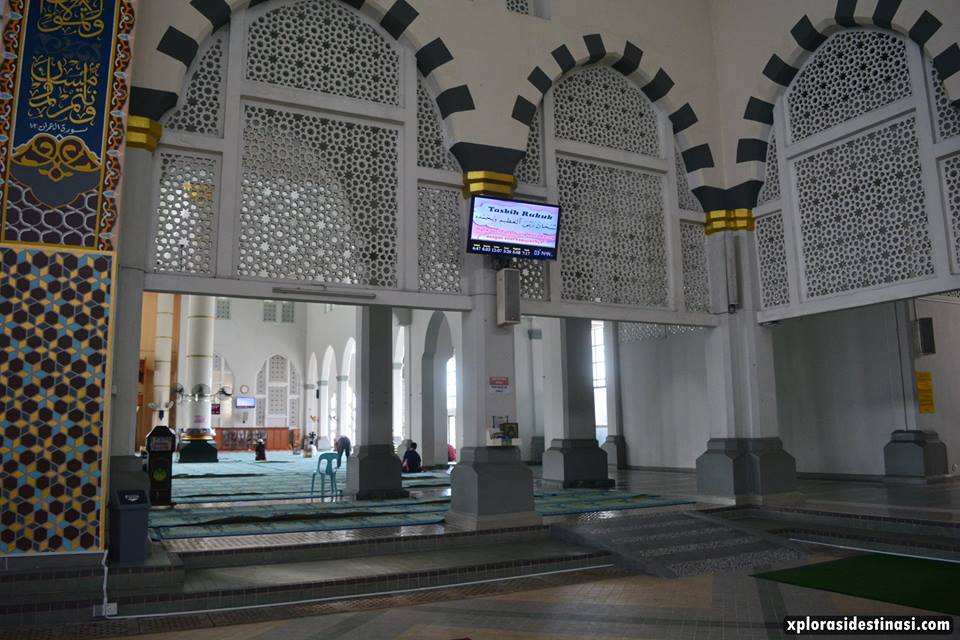kampung-likas-masjid